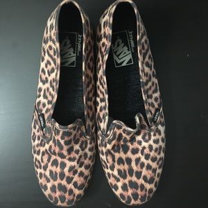 Women’s 9.5 Vans Cheetah Print